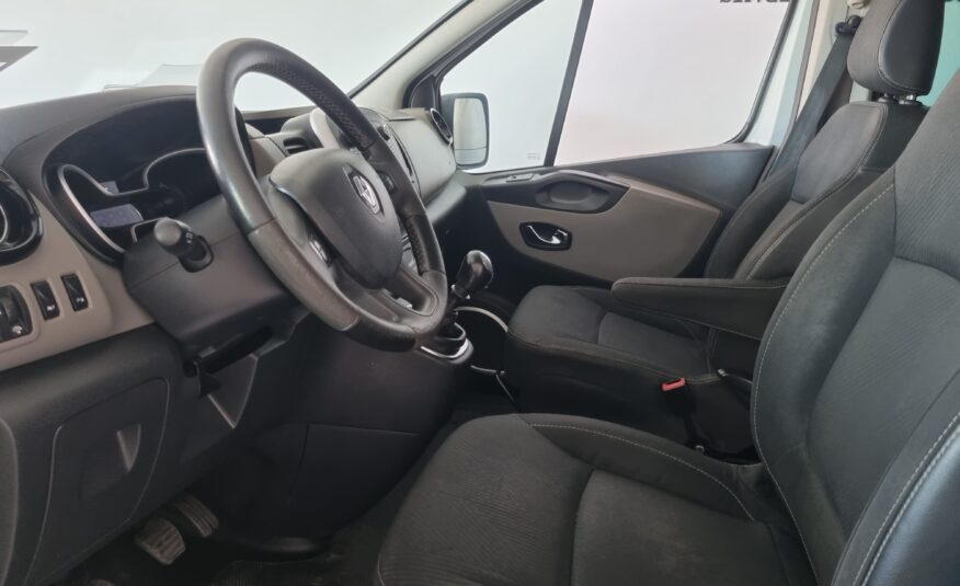 RENAULT Trafic Passenger Largo En. dCi 92 kW125 CV E6